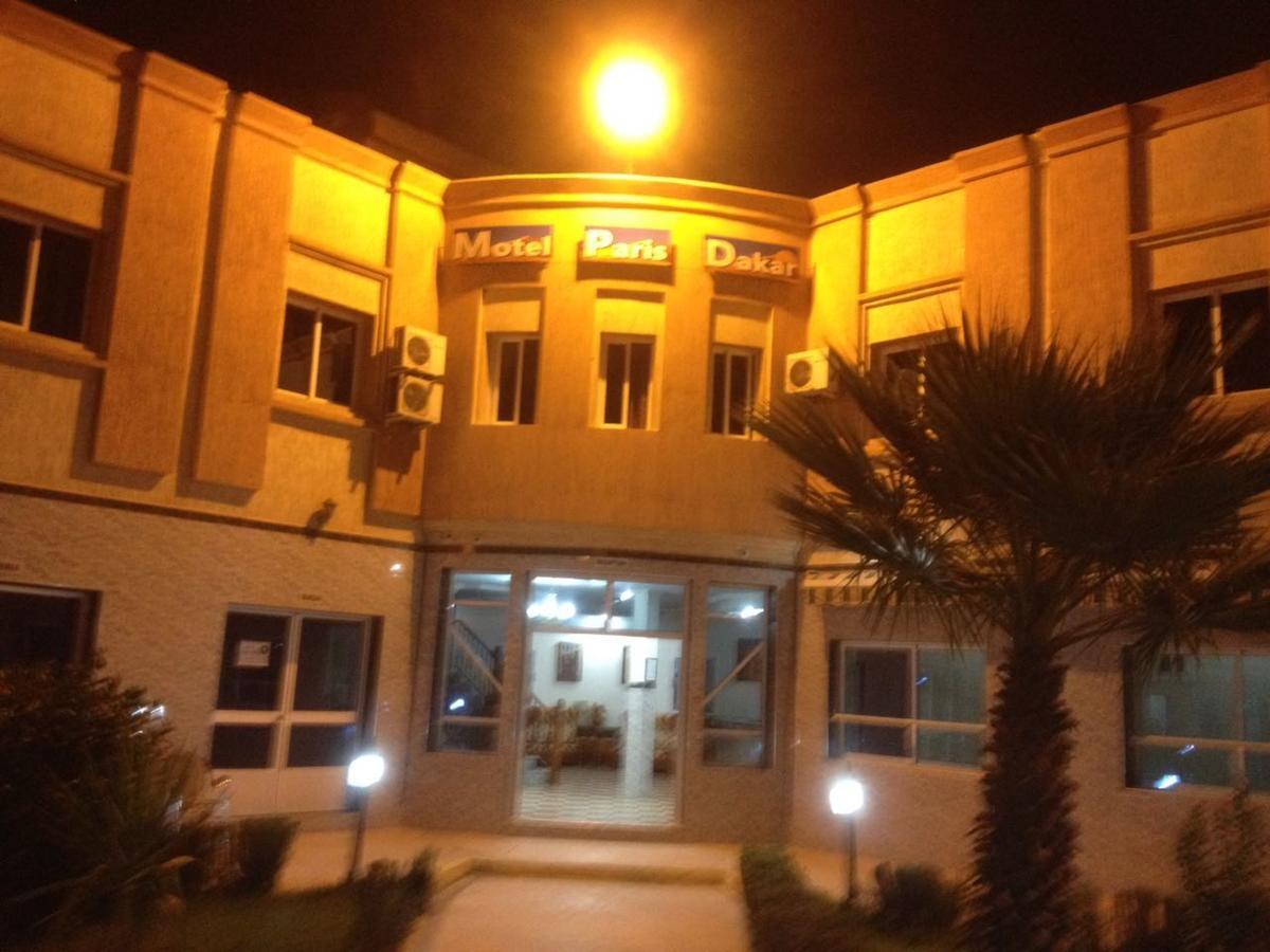Motel Paris Dakar Selouane Bagian luar foto