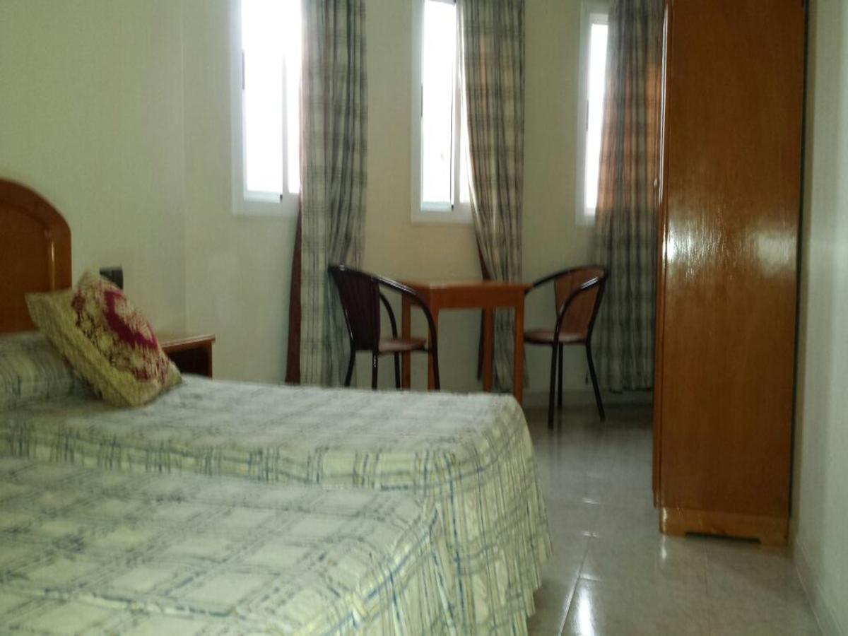 Motel Paris Dakar Selouane Bagian luar foto