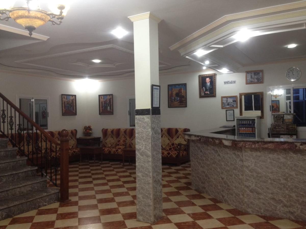 Motel Paris Dakar Selouane Bagian luar foto