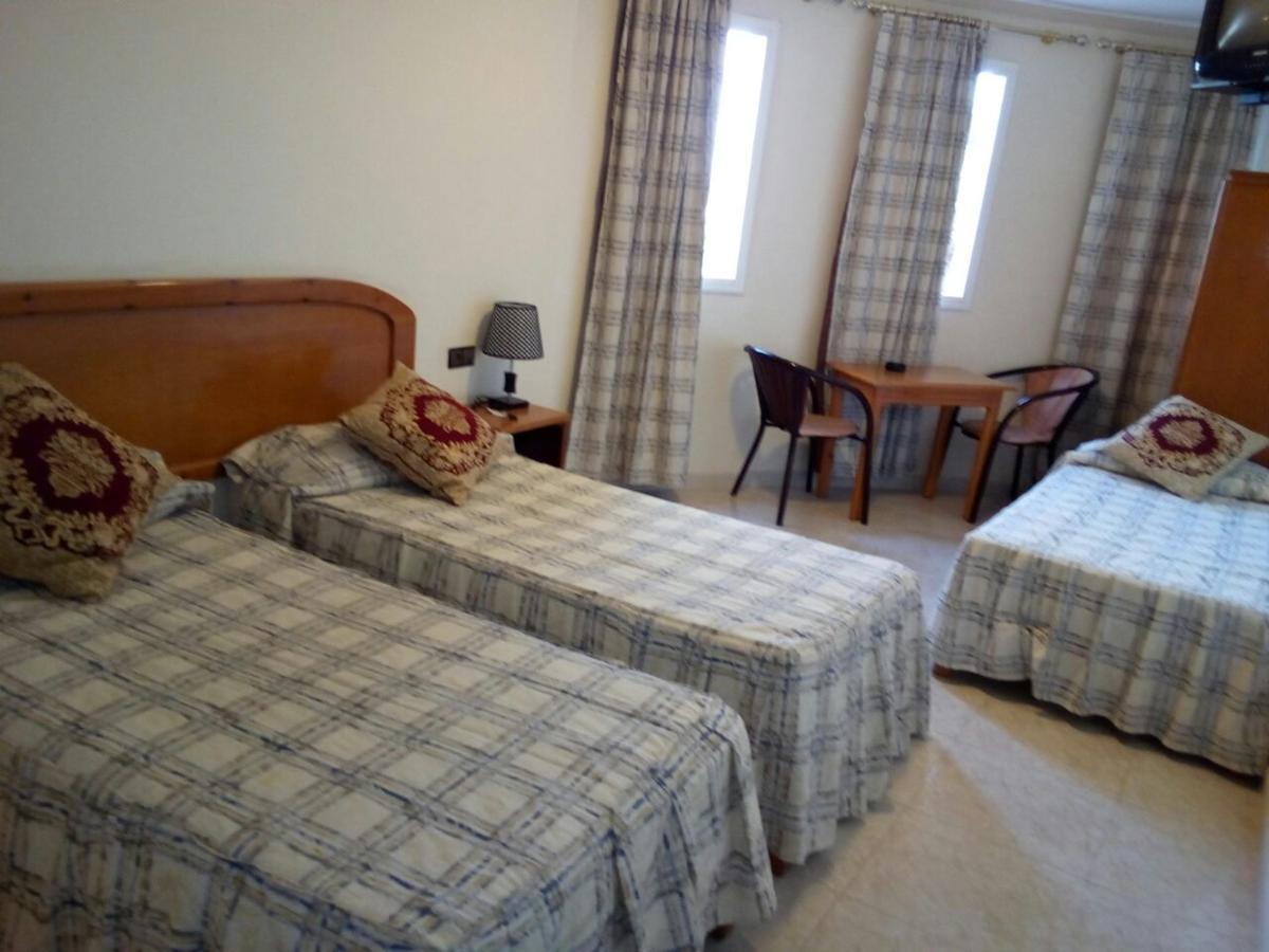 Motel Paris Dakar Selouane Bagian luar foto