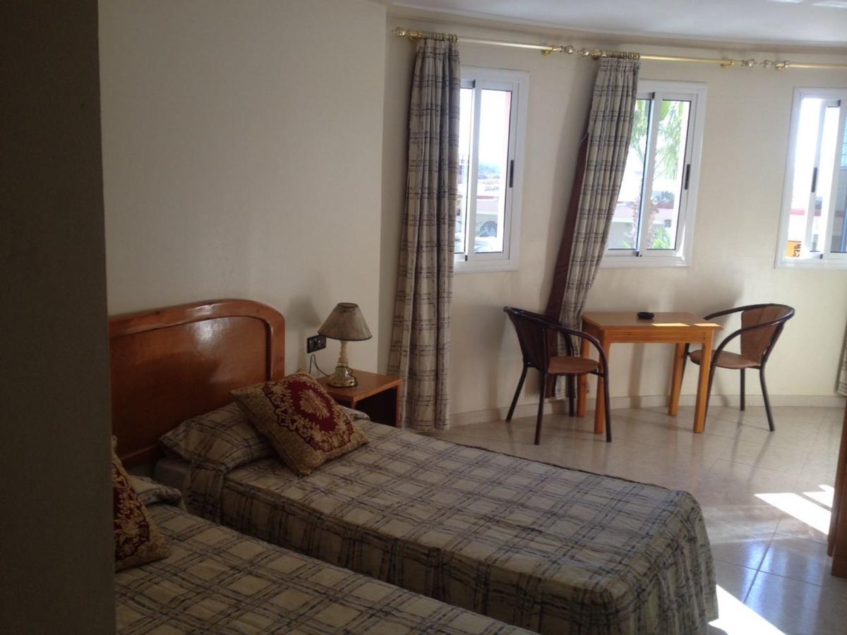 Motel Paris Dakar Selouane Bagian luar foto