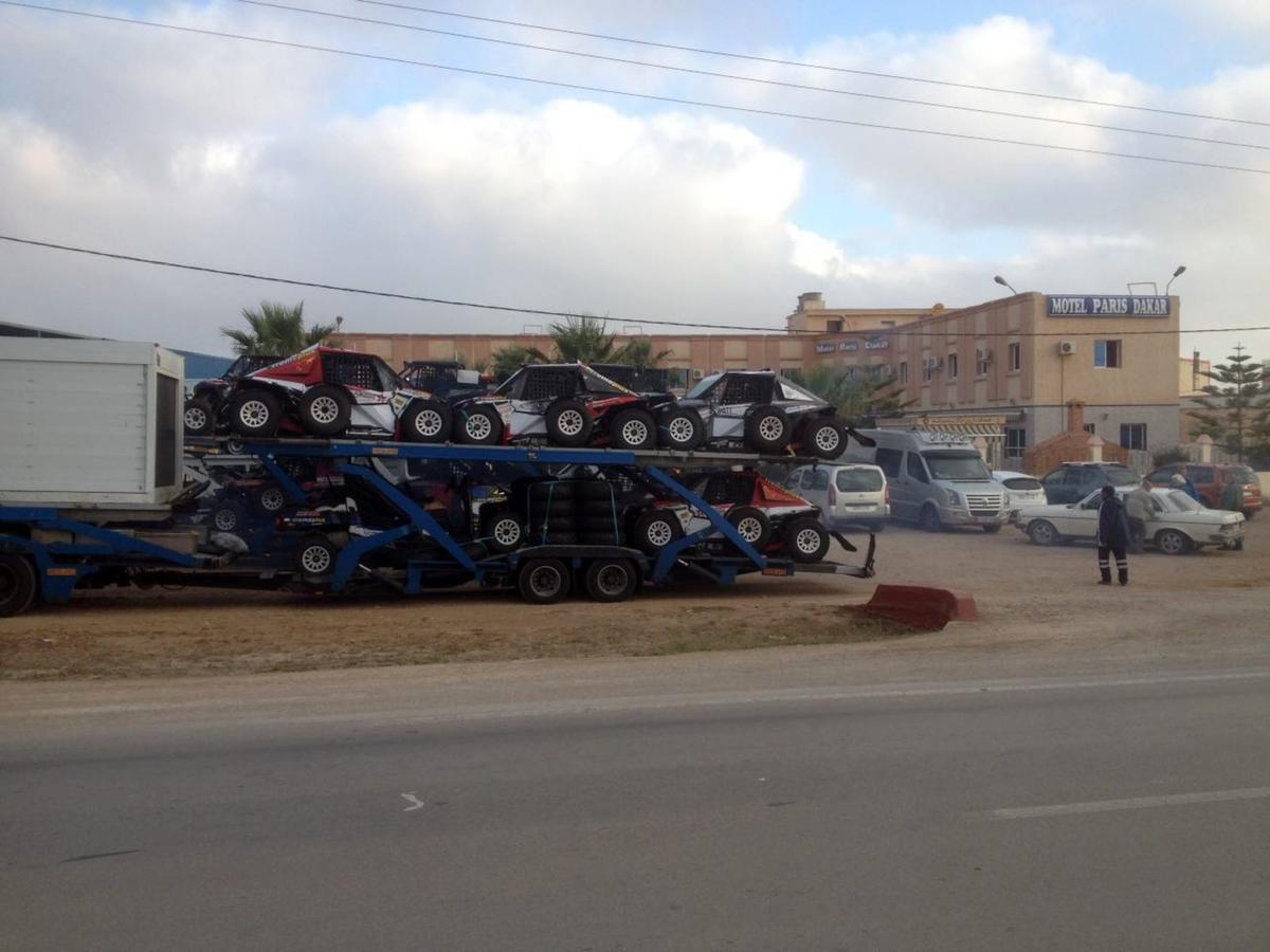 Motel Paris Dakar Selouane Bagian luar foto