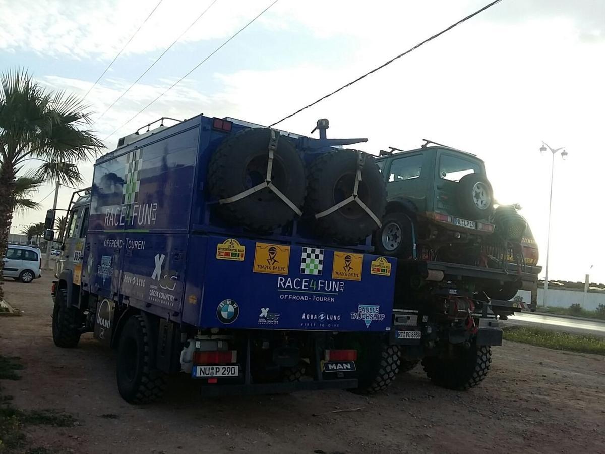 Motel Paris Dakar Selouane Bagian luar foto